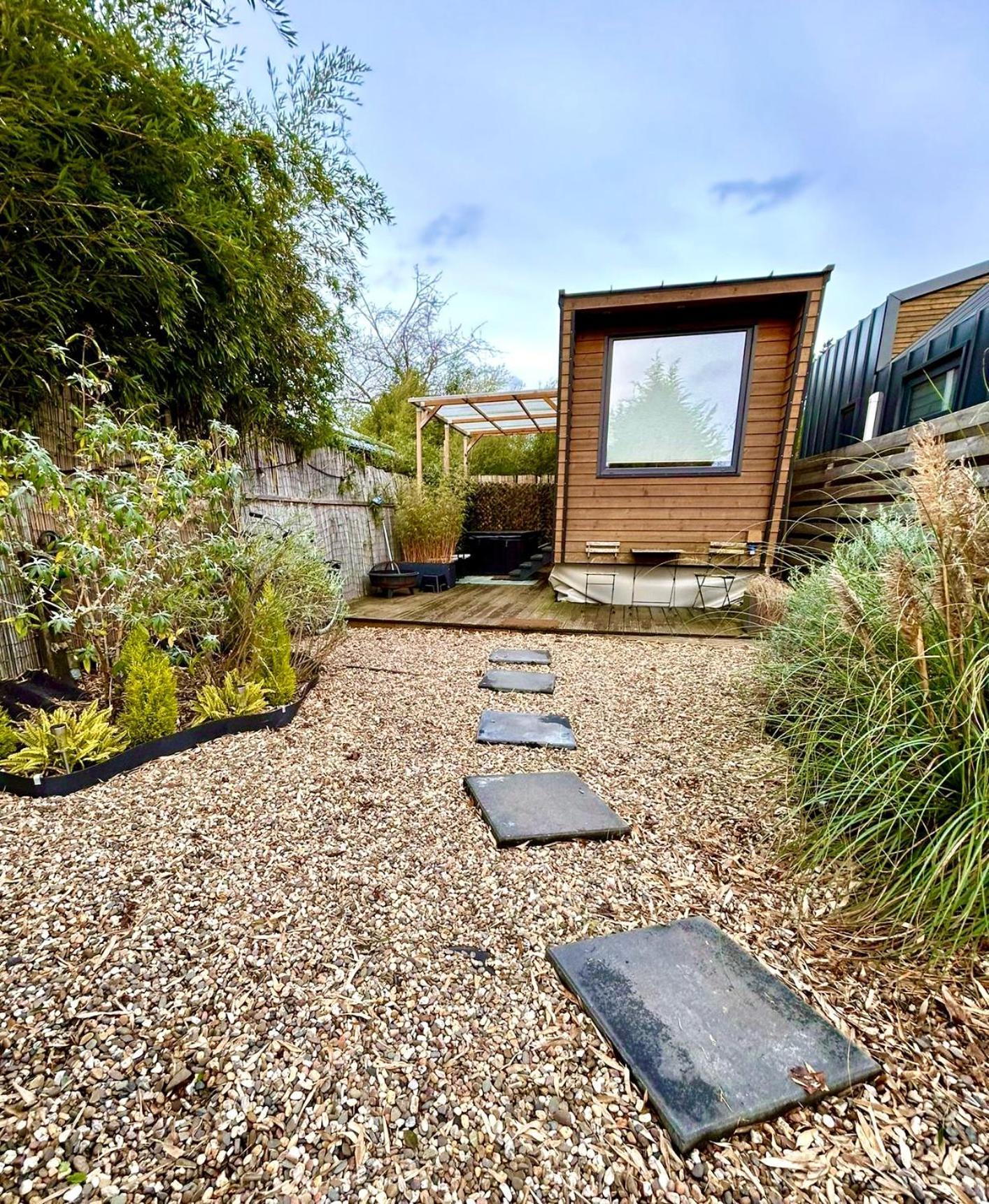 Tiny House With Garden And Jacuzzi Near Amsterdam Villa Vijfhuizen Ngoại thất bức ảnh